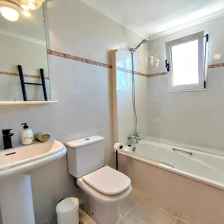 Happy , 2 Bed 2 Bath , Seaview Airco Wifi Апартаменты Хавеа