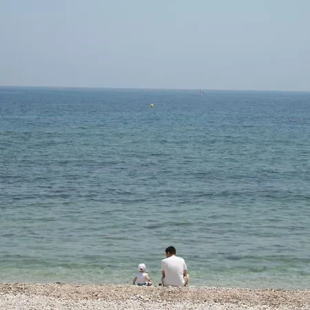 Happy , 2 Bed 2 Bath , Seaview Airco Wifi *